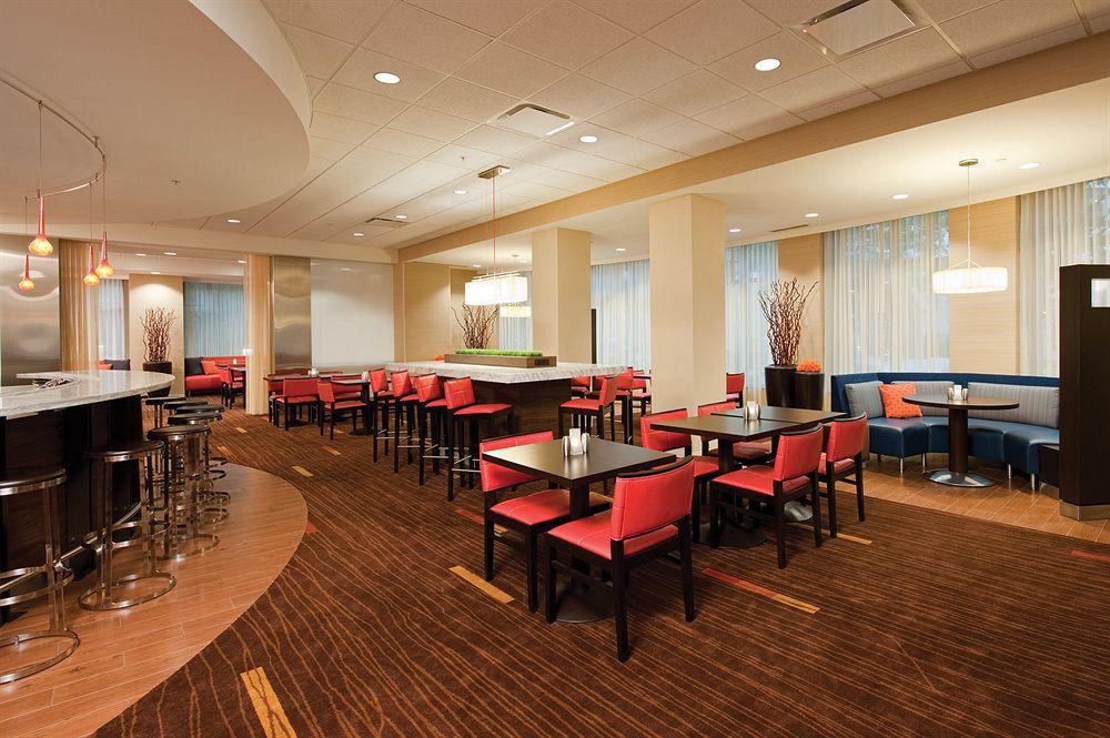 Courtyard Grand Rapids Downtown Hotel Ngoại thất bức ảnh