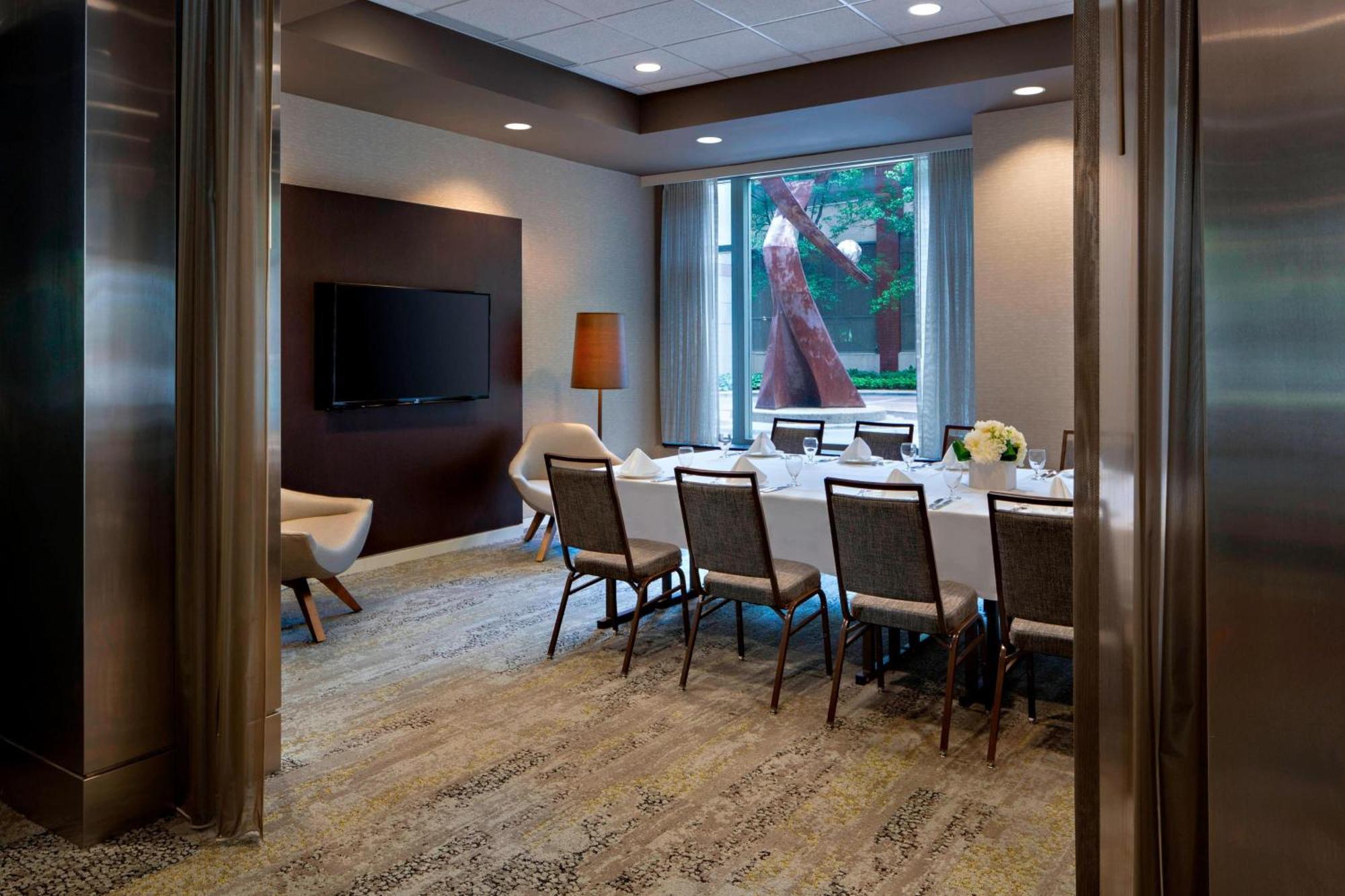 Courtyard Grand Rapids Downtown Hotel Ngoại thất bức ảnh