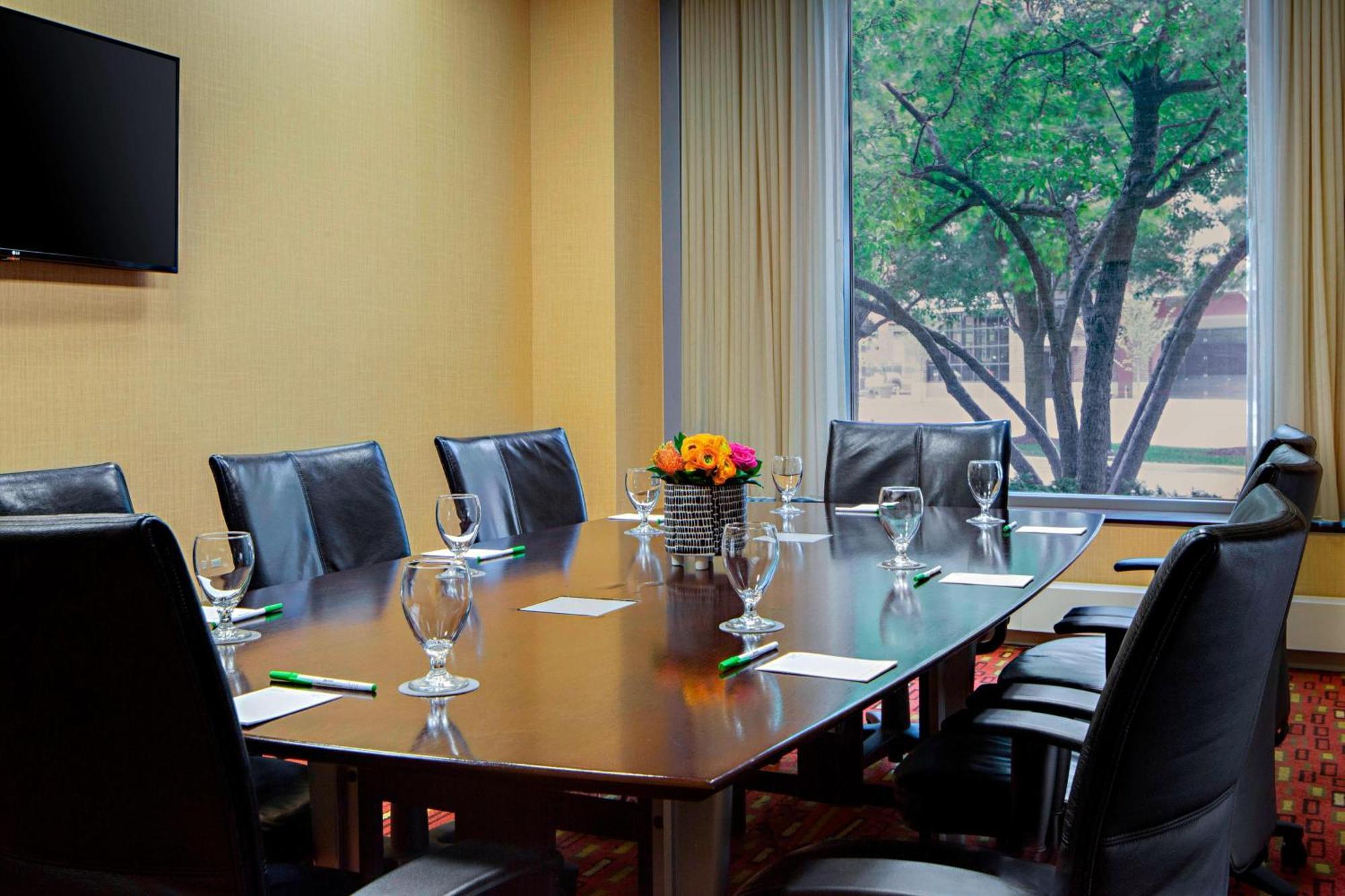 Courtyard Grand Rapids Downtown Hotel Ngoại thất bức ảnh
