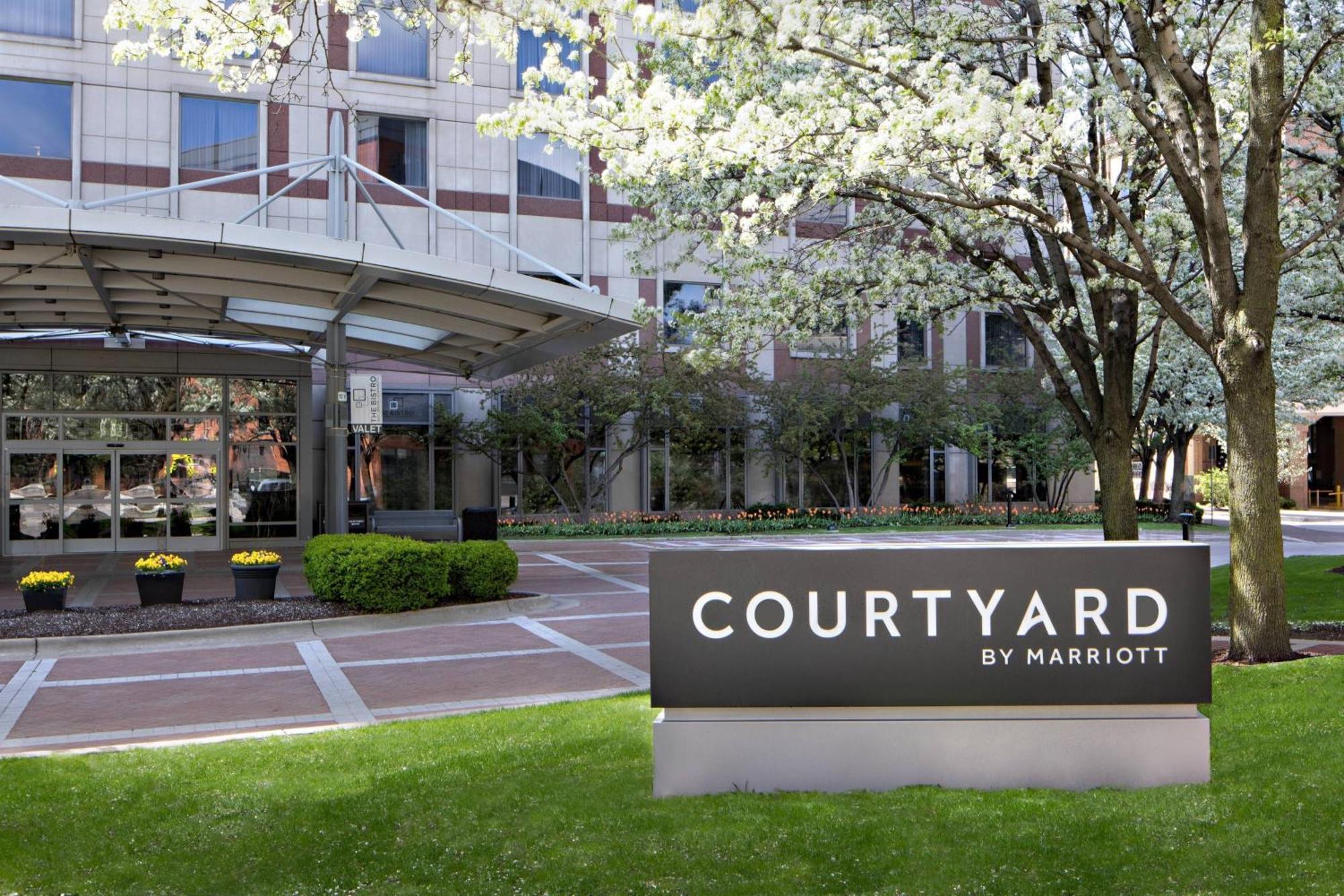 Courtyard Grand Rapids Downtown Hotel Ngoại thất bức ảnh