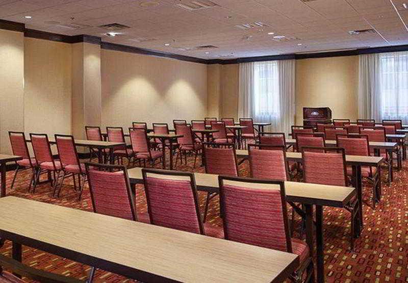 Courtyard Grand Rapids Downtown Hotel Ngoại thất bức ảnh
