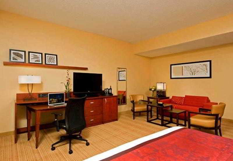Courtyard Grand Rapids Downtown Hotel Ngoại thất bức ảnh